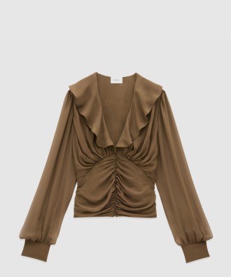 실크 크레이프 모슬린 소재의 블라우스