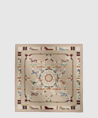 Eperon d'Or et Tenues de Jour 숄 140