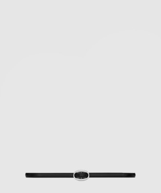 부드러운 가죽 소재의 타원형 버클 슬림 벨트 756409