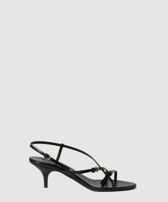 에나멜 가죽 버클 샌들 5X342E