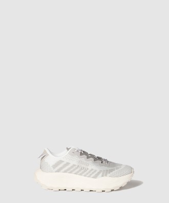 테크니컬 패브릭 스니커즈 5E480E