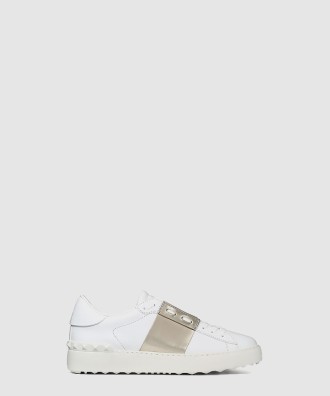 메탈릭 밴드 디테일 오픈 스니커즈