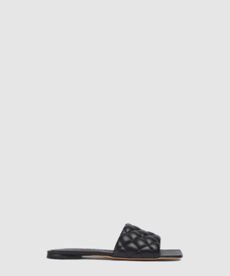 패딩 플랫 샌들 627710