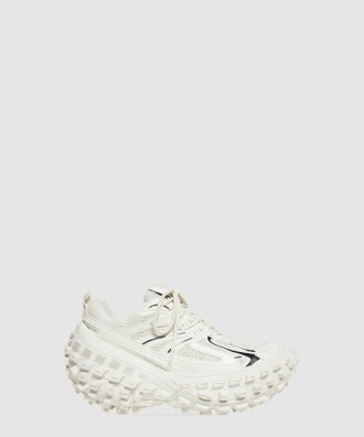 디펜더 스니커즈 685611