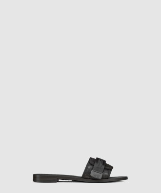 레볼루션 뮬 KCQ43