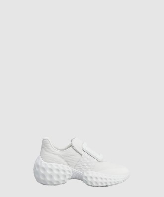 비브 런 라이트 스트라스 버클 스니커즈 6373