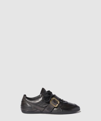 버클 장식 가죽 스니커즈 5E549E