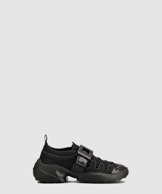 비브 온 더 런 트레키 스니커즈 7564